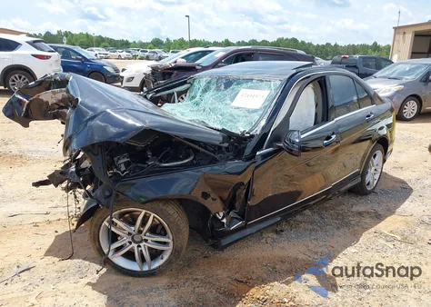 2014 Mercedes-Benz C 300 Luxury 4Matic/Sport 4Matic from USA, damaged, VIN WDDGF8AB4ER321138